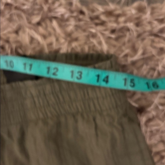 H&M Crinkled palazzo Green Wide-Leg Pants with pockets Sz M - Picture 9 of 14